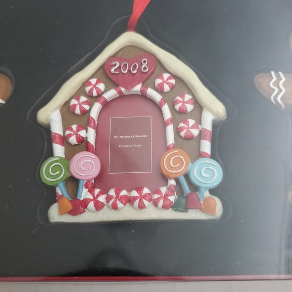 ST. Nicholas Square Ornament Frames Set of 3. - Picture 3 of 7